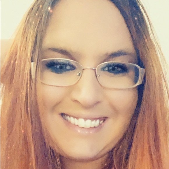 Meet your posher ❤️ - Picture 1 of 3